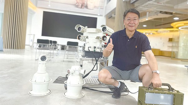 株洲新聞網(wǎng)|傲英創(chuàng)視練就一雙“火眼金睛” ，做機(jī)場(chǎng)的“守護(hù)神”